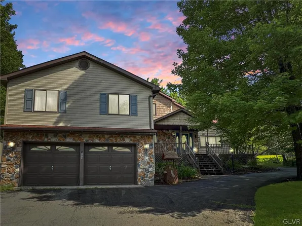 1432 Clover Rd, Long Pond, PA 18334