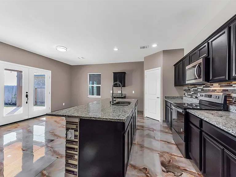 13534 Wembley Heights Dr — Photo 13