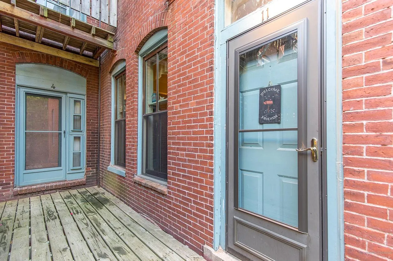 3 bed, 1376 sqft, $3,250 — Photo 3
