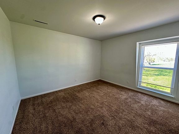 5th image of 1440 Meadowview Dr #10