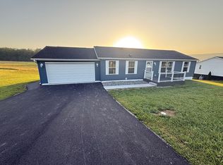 13 Smithfield Dr, Smithfield, PA 15478