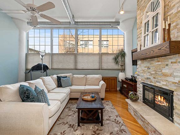 2nd image of 1801 W Larchmont Ave APT 114