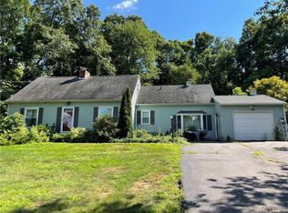 33 Tuttle Ct, Bethany, CT 06524