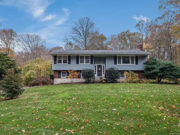 15 Cedarcroft Drive, Madison, CT 06443