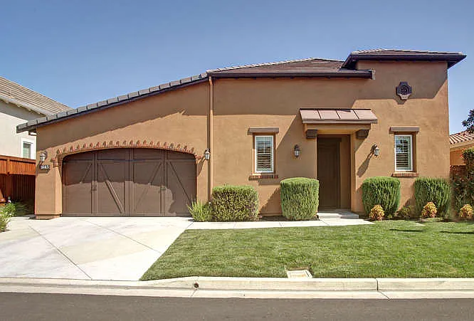 1645 Gamay Ln photo 1