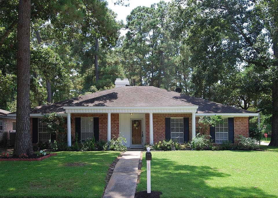 Gorgeous 4 bed 2 bath in Lexington Woods!