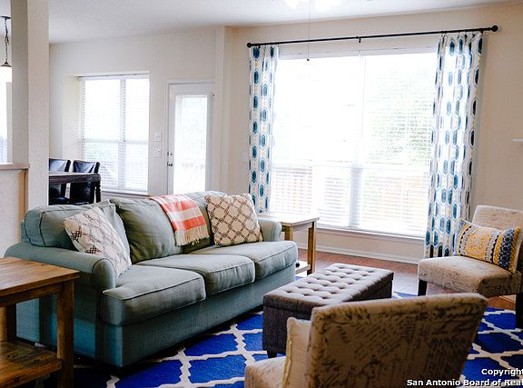 3rd image of 3647 Valencia Peak