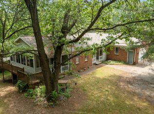 2700 Van Dam Dr NE, Belmont, MI 49306