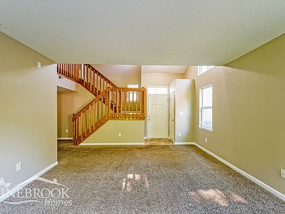 3rd image of 4215 Village Trace Dr