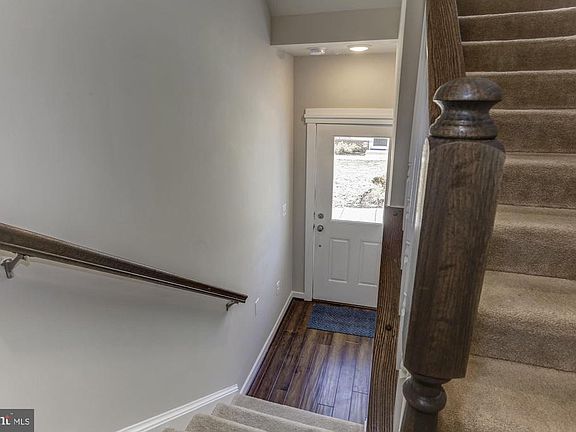 2nd image of 118 Lejeune Way