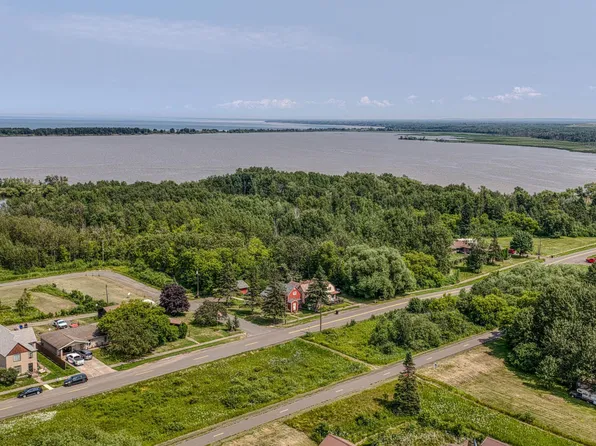 4106 E 1st St, Superior, WI 54880