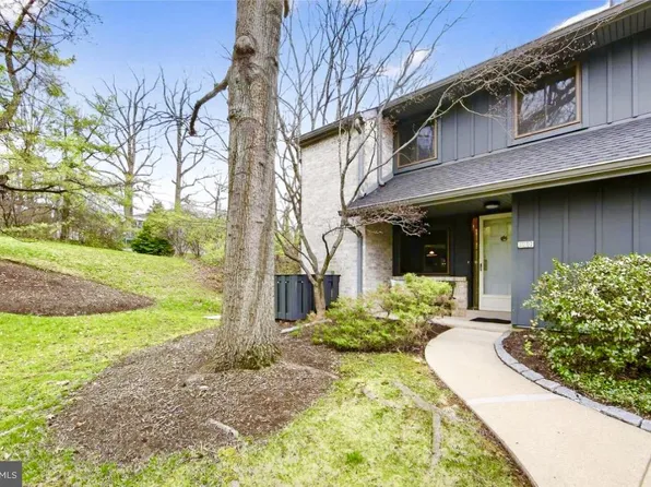 529 Foxwood Ln, Paoli, PA 19301