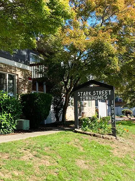 Stark Street Townhomes — Photo 3