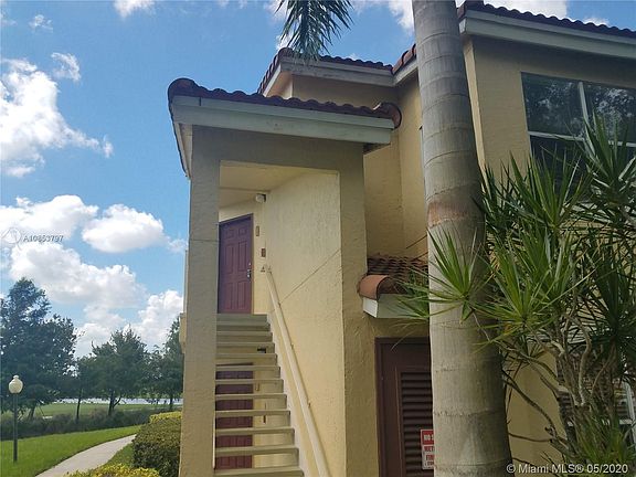 3rd image of 12650 Vista Isles Dr APT 921