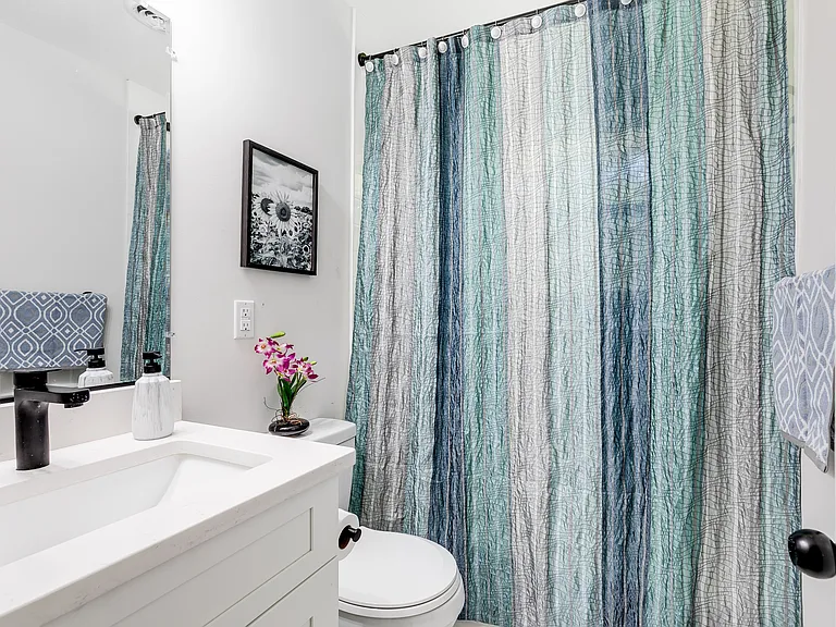 5301 Tacoma St — Photo 33