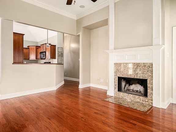 5th image of 227 Windcreek Ln