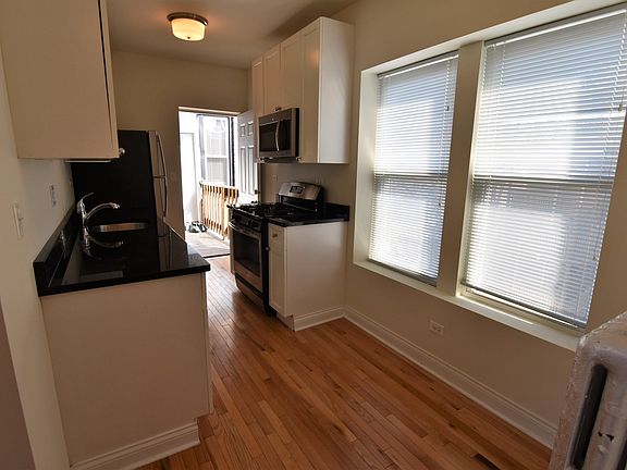 3rd image of 720 W Grace St #714-3S