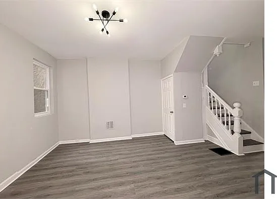 2356 McCulloh St — Photo 4