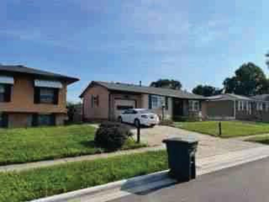 2nd image of 3176 Chelford Dr