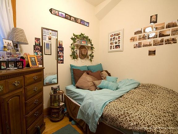 4th image of 1935 N Sheffield Ave #1935S1F