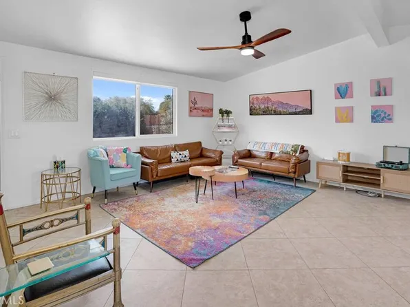 3700 Eastgate Rd, Palm Springs, CA 92262