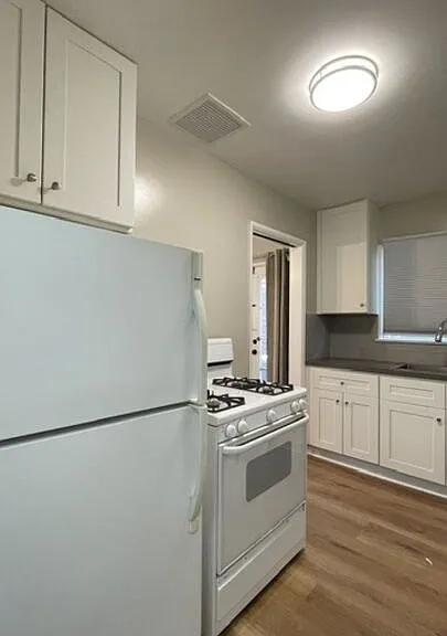 4121 Ocean View Blvd #D — Photo 7