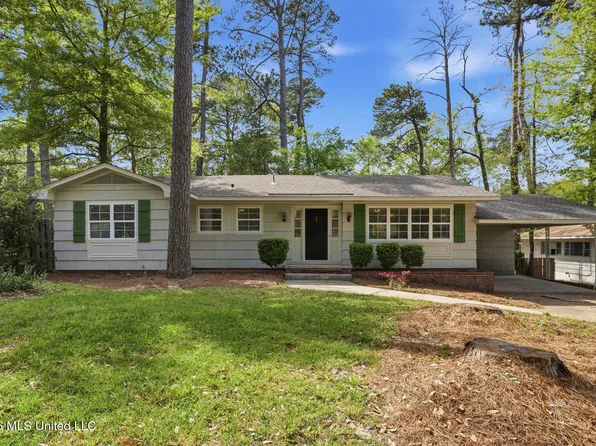 4039 Berkley Dr, Jackson, MS 39211