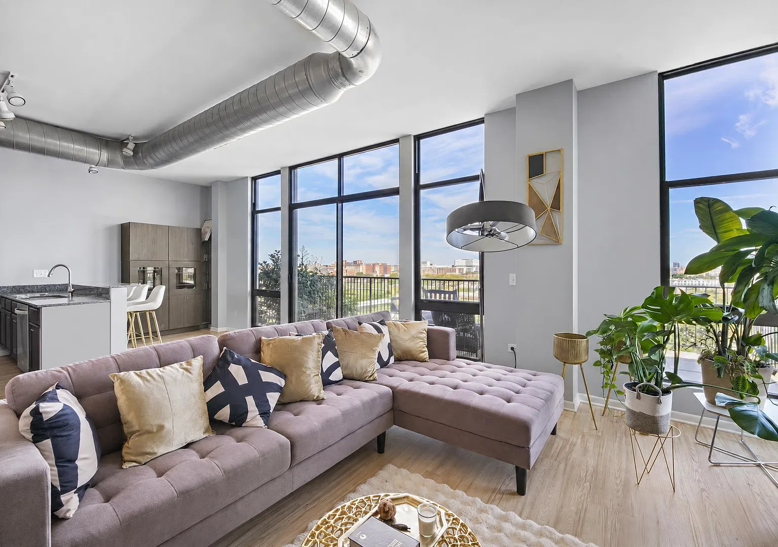 2 bed, 925 sqft, $3,000 — Photo 4