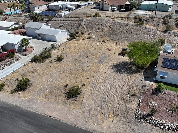 4th image of 1668 Sierra Vista Drive