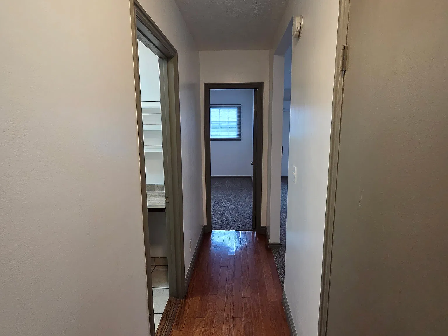 2 bed, $1,400 — Photo 4
