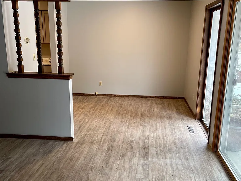 W150S7046 Cornell Cir — Photo 19