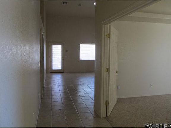 4th image of 1128 Crystal Point Cir
