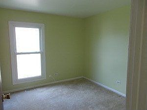 4th image of 380 Hilton Dr