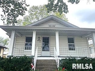 2225 S 6th St, Springfield, IL 62703