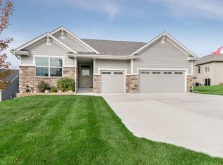 360 NE 78th Ct, Pleasant Hill, IA 50327