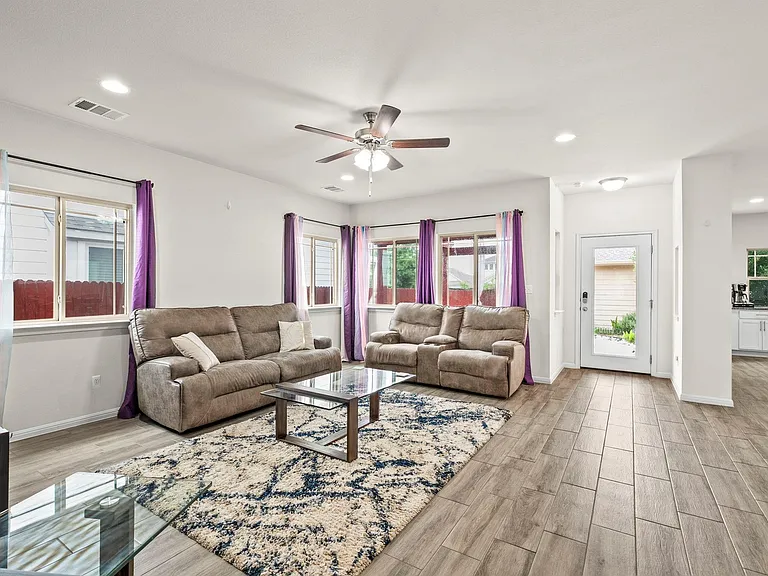 5917 Principale Dr — Photo 22