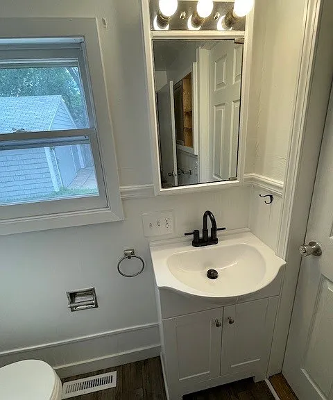 914 N Elm Ave — Photo 17