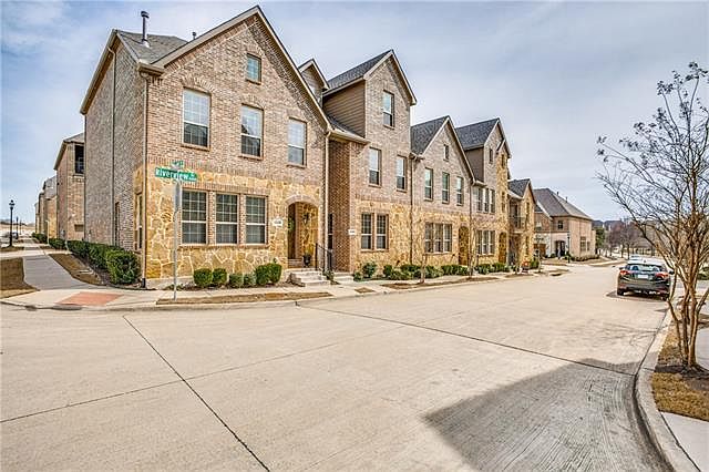 1st image of 4428 Riverview Dr