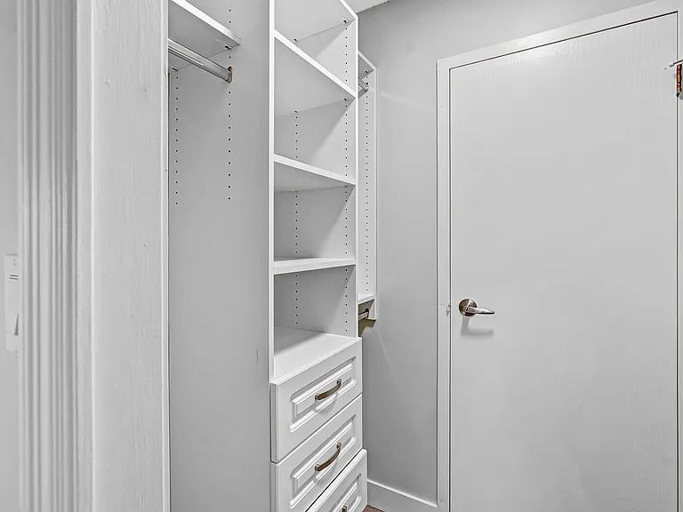 8040 Blundell Rd — Photo 43