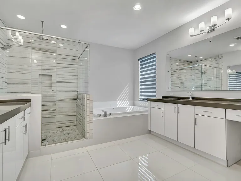 17081 Five Waters Ave — Photo 39