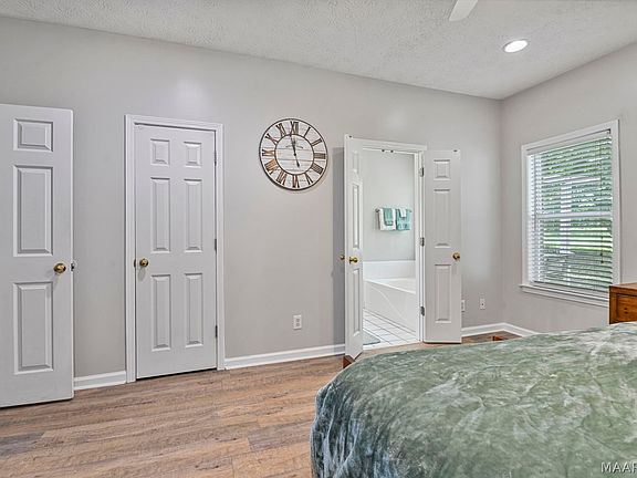 4th image of 145 Lilly Pad Cir
