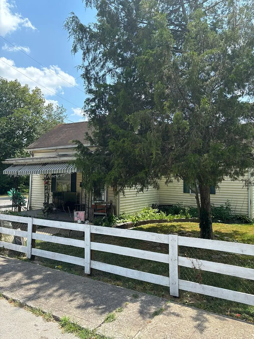 1 bedroom, 1 bathroom House — Photo 2