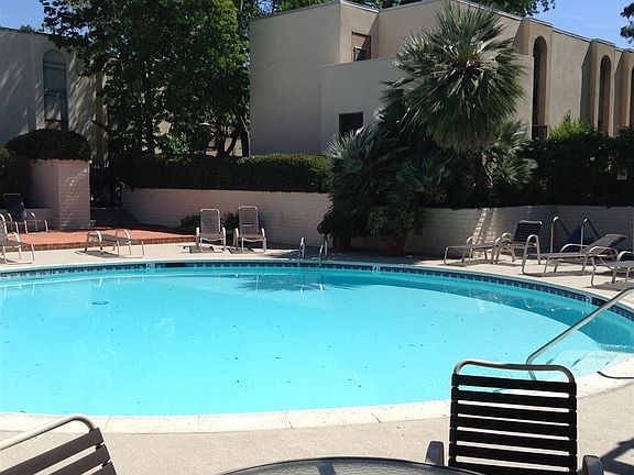 2nd image of 4873 Collwood Blvd