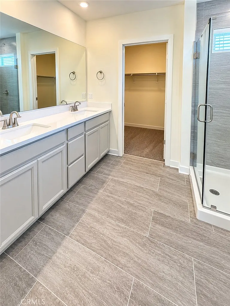 4 bed, 3.5 bath, 2141 sqft, $5,380 — Photo 3