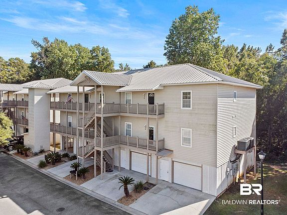 4th image of 4 Yacht Club Dr APT 80