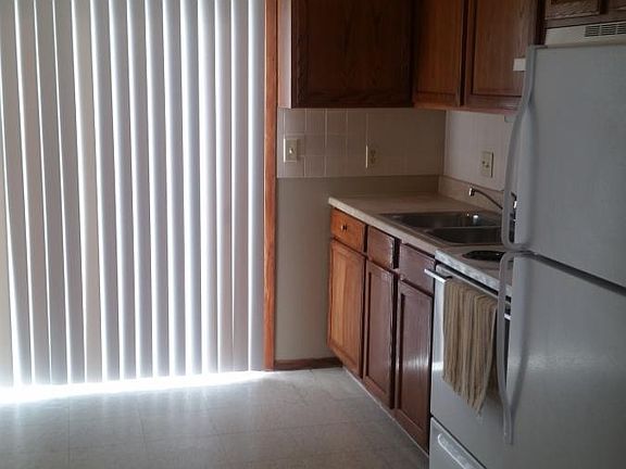 2nd image of 1440 N Shelly Dr