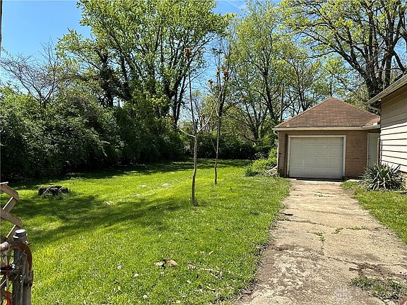 3rd image of 2413 Wheeler Ave