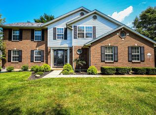 7915 Laurelwood Dr, Maineville, OH 45039