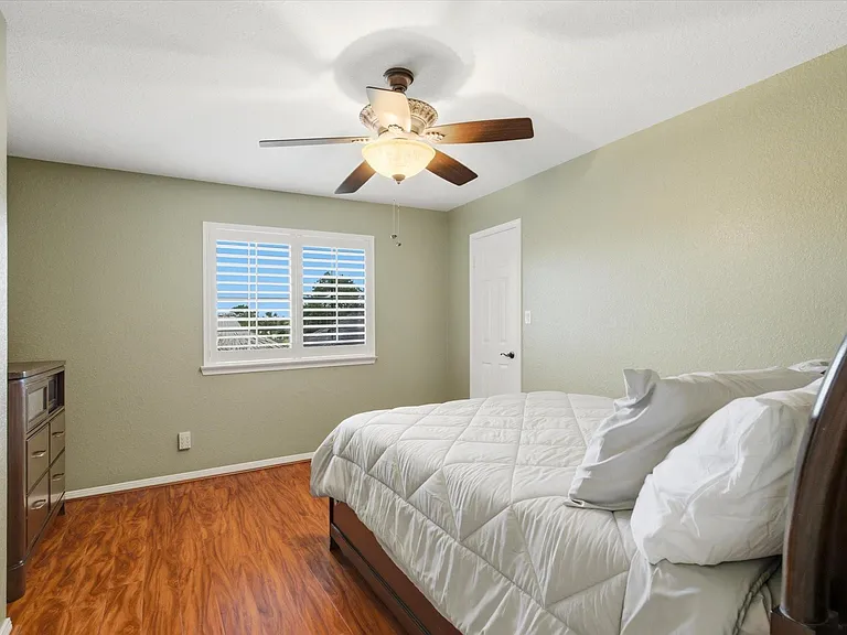 4704 Broadmoor Dr — Photo 22