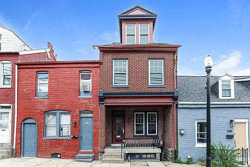 546 Manor St Photo 1